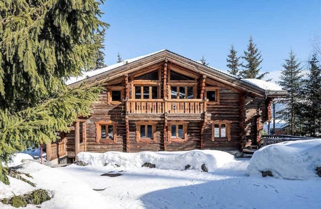 200m des Pistes | Chalet Lumineux + Jacuzzi Privé