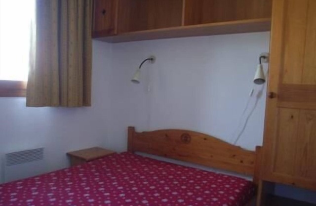 200m from resort center, 5th floor, balcony, tv, ski locker, 48m², Superdévoluy