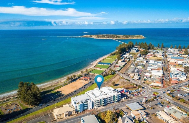 204 The Frontage - Ocean Views