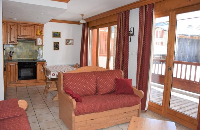 20m from ski lifts, 1st floor, balcony, tv, ski locker, 50m², Pralognan-la-Vanoise