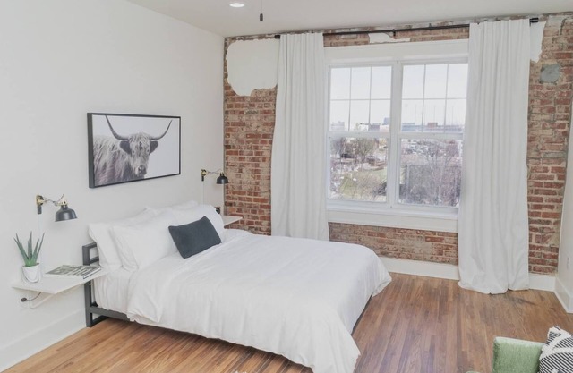 21 1/2 Boutique Hotel Unit 3-4