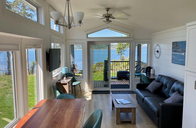 21 - Whale`s Breach Cottage