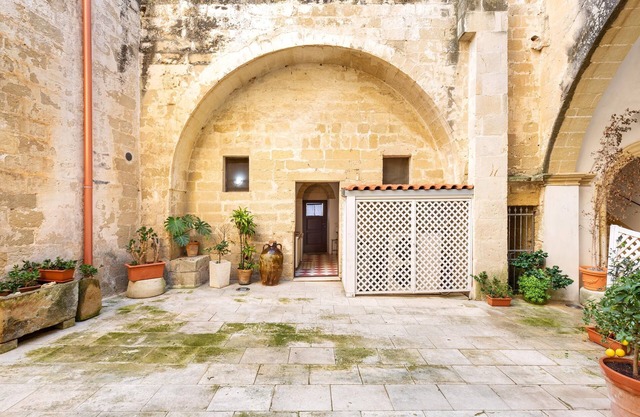 2113 Antico Palazzo Vernole - Suite Don Antonio