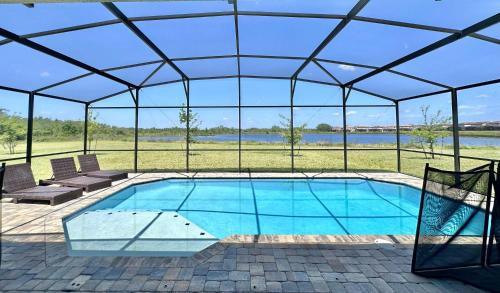 211MCV - Balmoral Resort