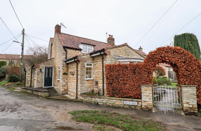 22 Beckside