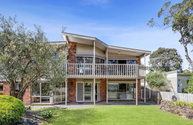 22 Golf Links Road Su