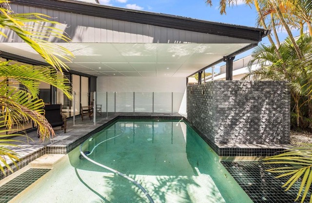 22 Seaview Terrace Moffat Beach