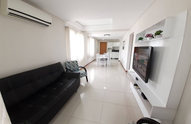 225, Excellent apartment near the beach