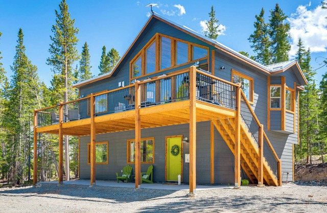 24-0082 Fairplay Cabin: Hike, Fish, Ski!