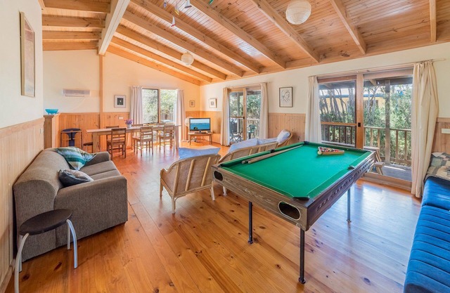 24 Marlin Street, Smiths Beach cabin getaway!