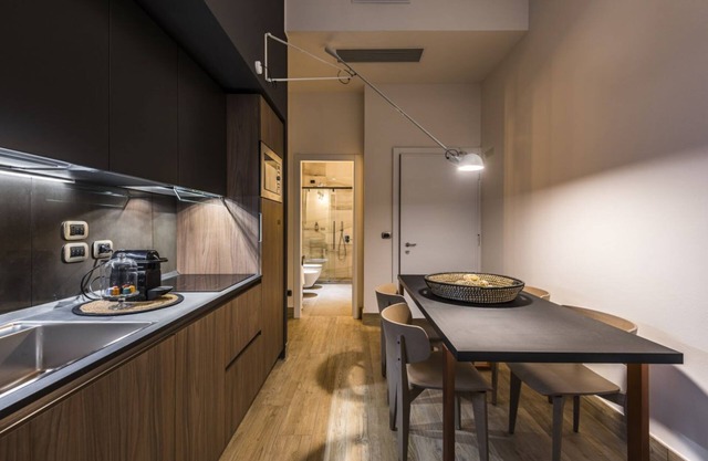 25 · Eco Chic Apartment HEPA-UV Germicidal AirPurifer