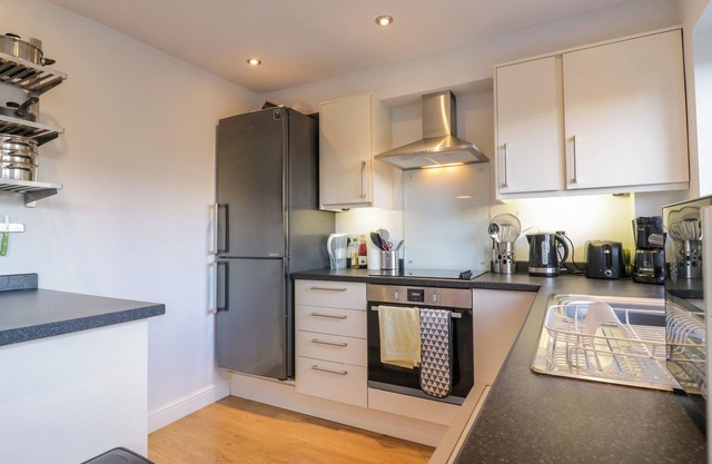 25 Resbury Close