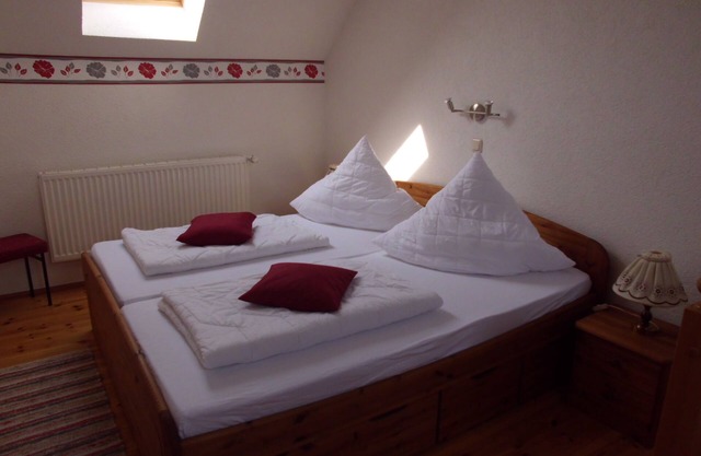 250 m from the Woblitzsee - quiet apartment with WLAN, terrace, bicycle garage