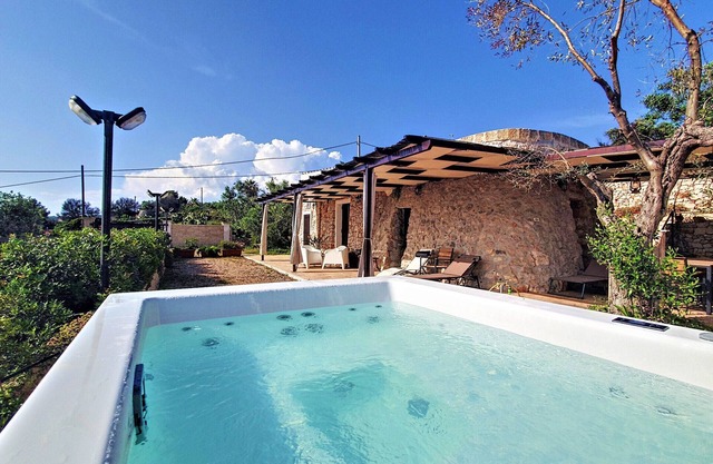 250m from beach: renovated stone house w/jacuzzi