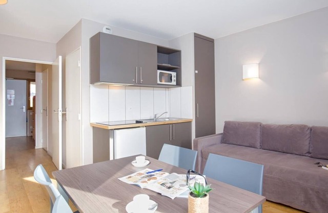 250m from resort center, balcony, parking, tv, ski locker, 25m², Pra Loup