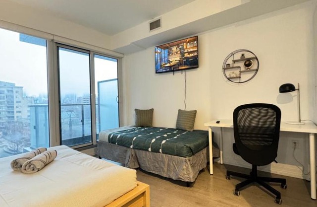 251 Jarvis RSMT