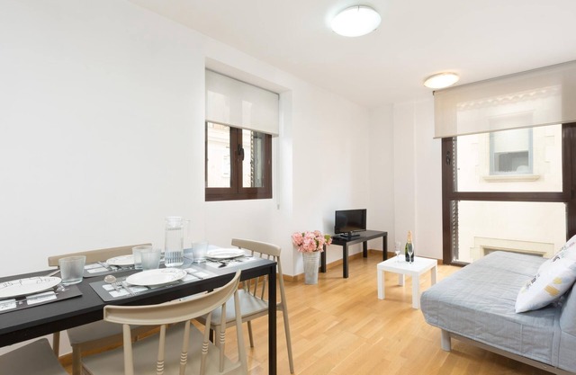 25km From Barcelona next to the beach and train station.matarolux14
