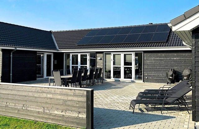 26 person holiday home in Grenaa