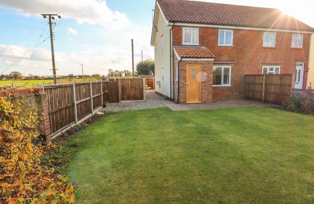27 Whitegates