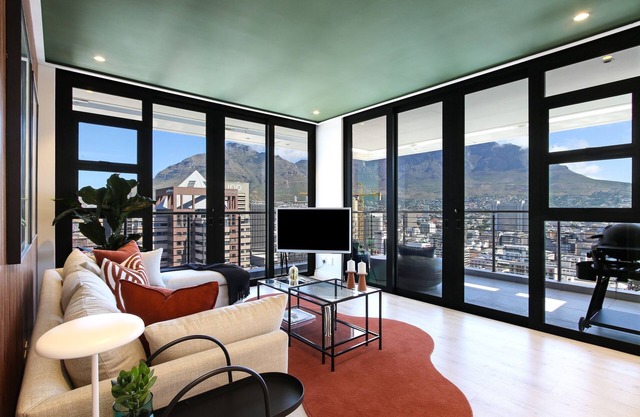 270⁰ on Bree , Breathtaking Cloud Nine Views