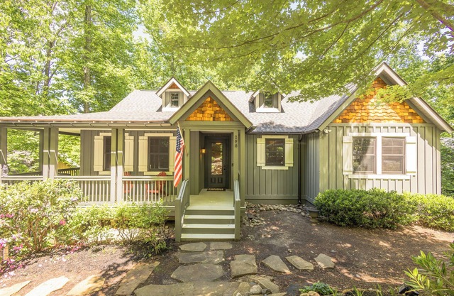 298 Hedgewood Drive at Bear Lake Reserve
