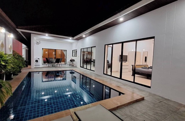 2BDR Private Pool Villa51, Majestic Residence