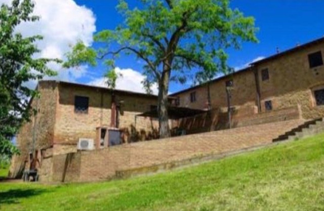 2bed, 1bath Garden apt in Chianti!