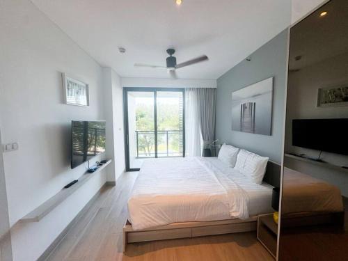 2bedrooms Cassia Residence lake view