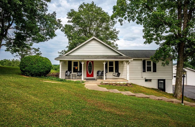 2BR, 1BA