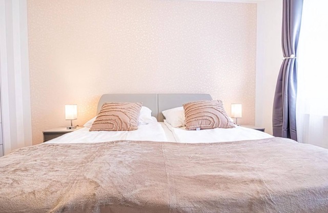 2BR&1LR Apartment Ideal for 5P, Near Donaustadt