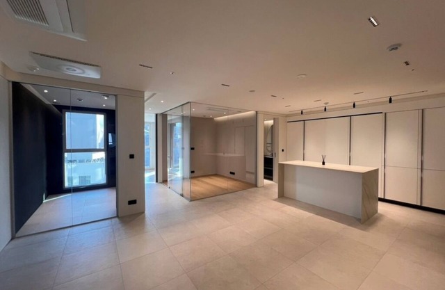 2BR/2Ba-New&Luxurious Studio in Hannam, Seoul-Walk to Itaewon & Namsan