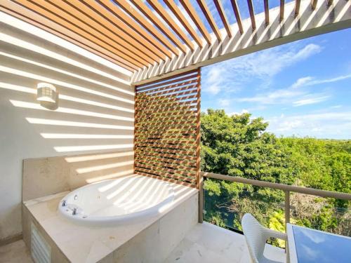 2BR Condo in Paradise Resort at Riviera Maya