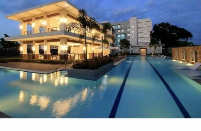 2BR Condo Unit at 8 Spatial Maa Near Mall, School