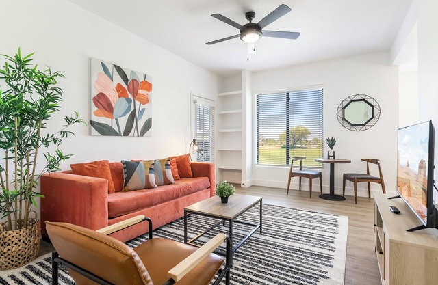 2BR CozySuites at Kierland Commons with pool #07