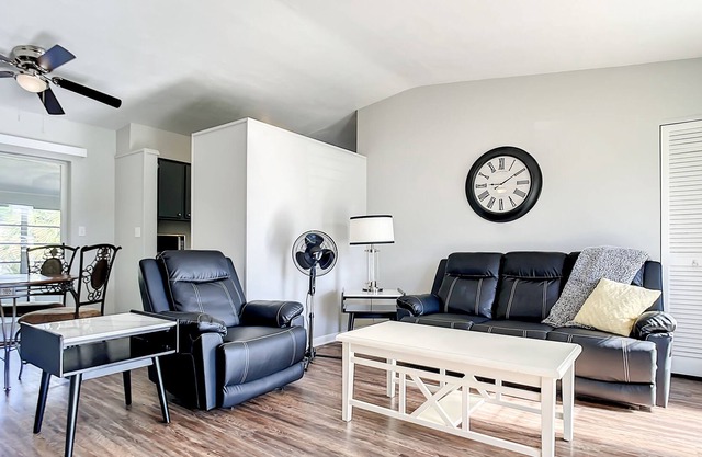2BR Entire Home Close Beach,Parks& Sanford Airport
