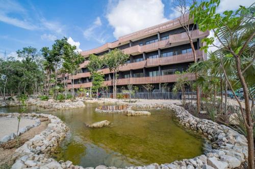2BR Jungle View Condo - Free Beach Club