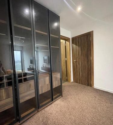 2BR Loft at 233 Boulevard