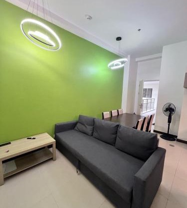 2BR Penthouse with BGC view, boardgames, videoke