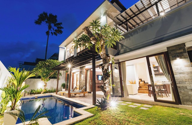 2BR Pool Villa with Rice Field Views