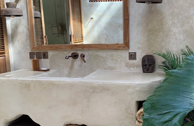 2BR Tropical Heaven, Near Bingin Beach