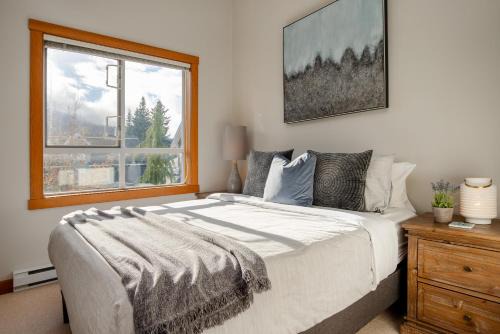 2BR Very Spacious Townhome in a Great Location by Harmony Whistler
