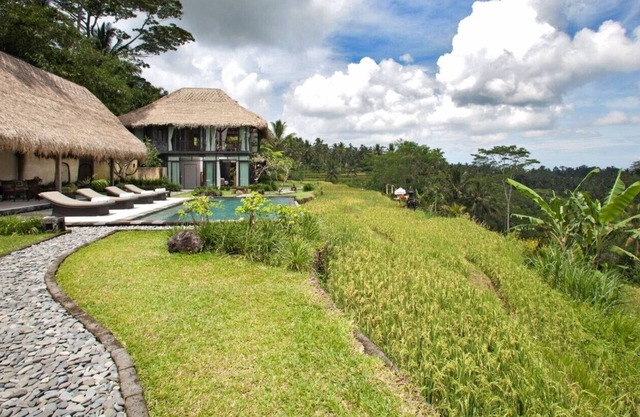 2BR VILLA NEAR UBUD EXOTIC NATURE HOLIDAYS