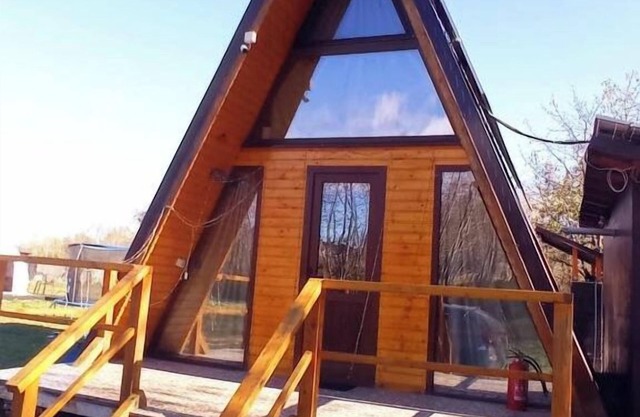 2brCabin-Fireplace-HotTub-Sauna-SkiResort