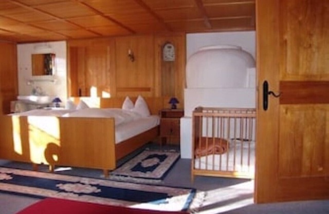2nd floor, Jägerhaus