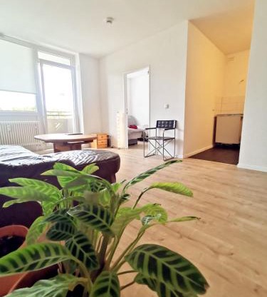2RoomStay