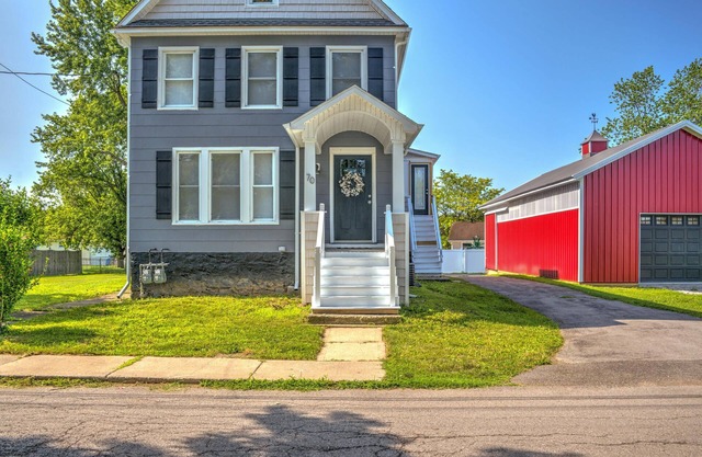 2UNITModernFarmhouse Sleeps13