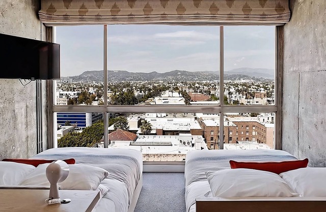 2x Hollywood Hills View Double Double Rooms at The LINE Hotel Los Angeles, Pool!
