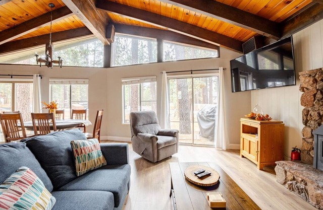 3/2, Sleeps 6 (5 beds), Close To Heavenly/Casinos