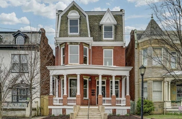 3,200sqft Historic VCU Downtown