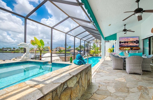 3,5 BEDS | 2,5 BATHS | 6 GUESTS | 8 LAKES & POOL/SPA | INCL. 10% OFF BOAT RENTAL